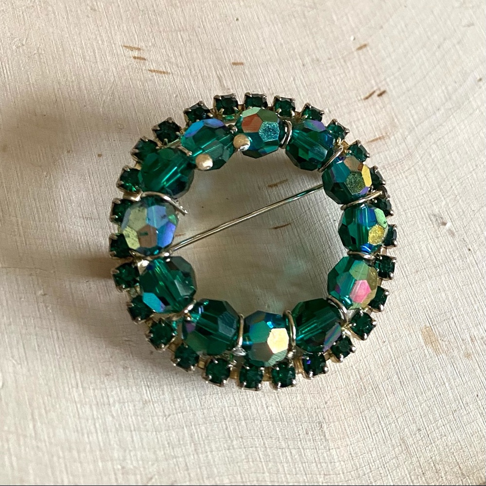 VTG- Emerald Aurora Borealis Crystal Circular Brooch